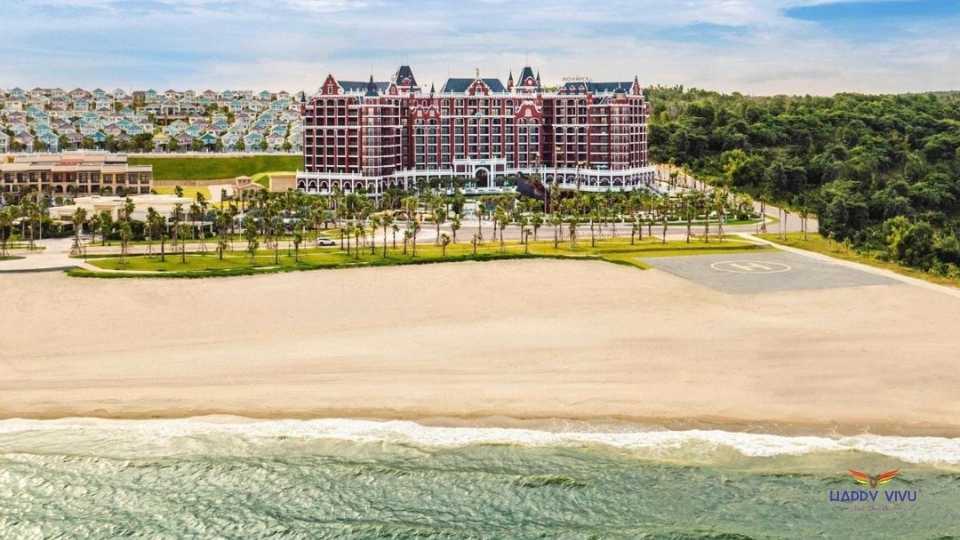 bãi biển Movenpick Phan Thiết Resort