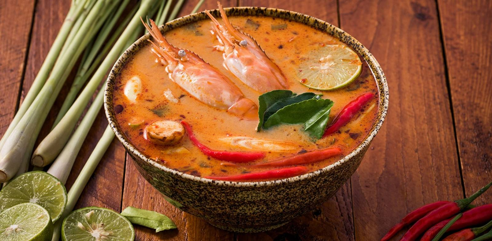 Tomyum được xem là món ăn biểu tượng của ẩm thực Thái Lan 