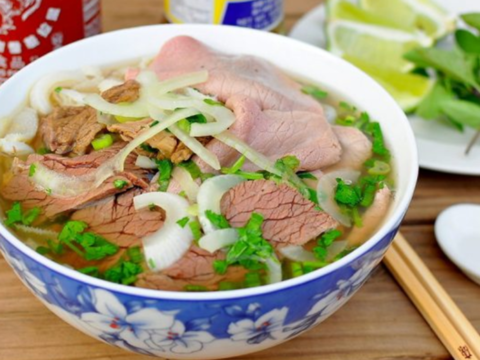 Top 7 quán phở Hà Nội xưa vị đậm đà