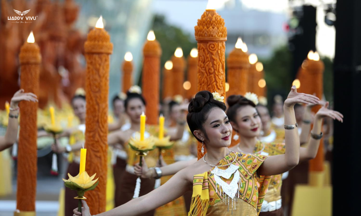 Candle Festival - Lễ hội Thái Lan thổi nến