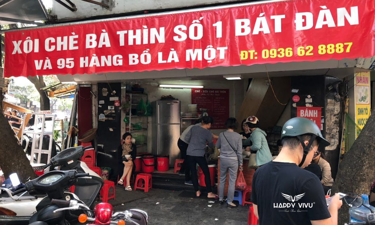 Hàng Xôi chè Bà Thìn có không gian quán khá nhỏ