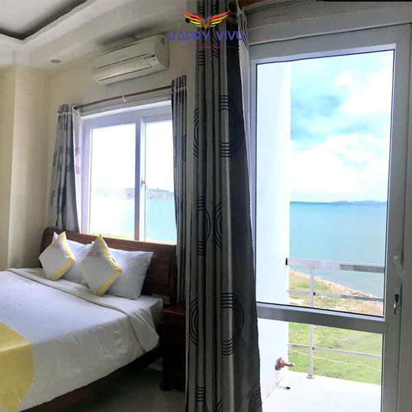 Combo tour du lịch Quy Nhơn Hoàng Yến Canary Hotel - Double bed room