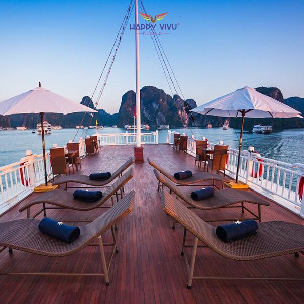 Combo tour du lịch Hạ Long Bhaya Cruise Tắm Nắng