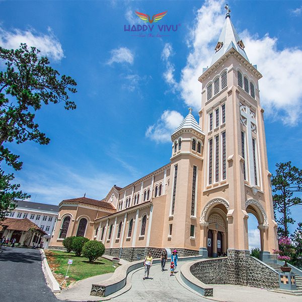 Tour Du Lịch Nha Trang - Đà Lạt 5 Ngày 4 Đêm - Nhà thờ Con Gà